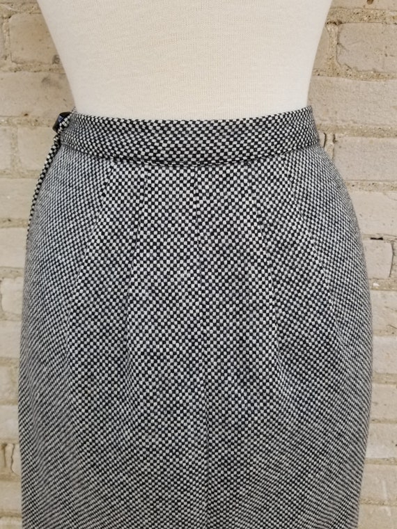 Vintage 1950s wool tweed pencil skirt, Size XS/S … - image 6