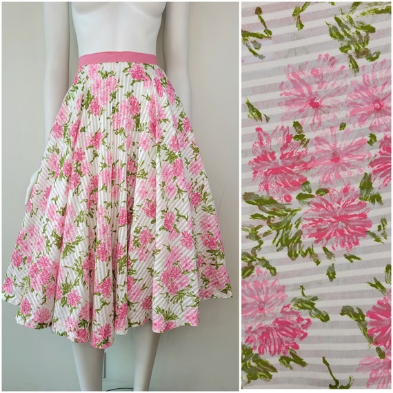 Vintage 1950s floral cotton circle skirt, Size S 2