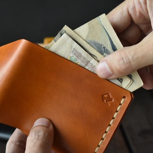 GrainWallet Münzen. Minimalistische Geldbörse. Kartenhalter, Münzbeutel, Schlüsselschlitz, schlank, Weihnachtsgeschenk, freie Personalisierung Bild 3