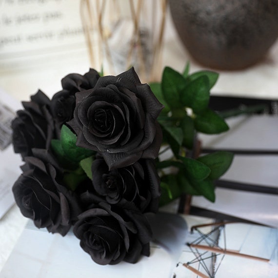 Fiori artificiali bouquet di rose nere per la decorazione di nozze, bar  decorazione floreale, decorazione domestica fiore finto, fiore -  Italia