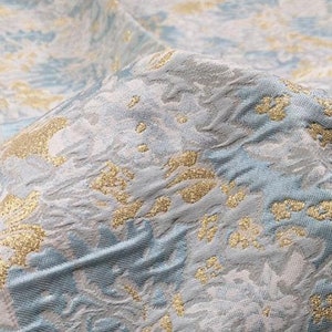 Elegant Gold Line Relief Floral Brocade Clothing Fabric High Grade Romantic Flower Pattern Satin Fabric for Dress Skirt Suit Coat