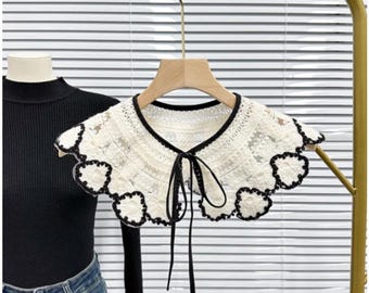 Suéter de punto blanco con bordado floral y parche para el cuello, decoración de chal con cuello falso hueco