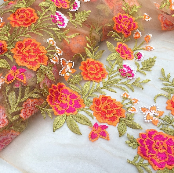 DIY Hand Sewing Technology for Flower-Shaped Diamond Embroidery Sequins Clothing Decoration Fittings Color1:White