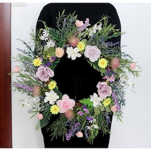 Corona de rosas artificiales frescas de 45 cm, ideal para puerta de entrada, decoración de bienvenida, para colgar en la pared o para bodas.