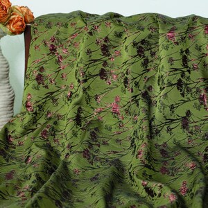 Tissu vintage vert floral pour vêtements de brocart, ligne dorée, motif floral pour jupe de robe