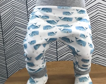 Pantalon sarouel bébé baleines bleues