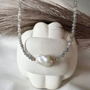 Dainty Labradorite beaded necklace with Baroque Pearl, Delicate necklace, Handmade gemstone jewelry, Gift for her
