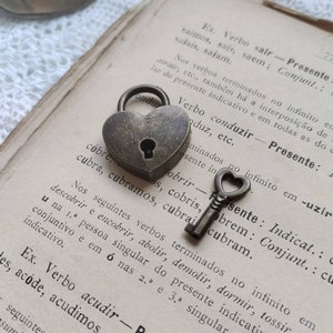 Miniature heart-shaped padlocks. Bronze mini lock. Journal lock, Journal padlock, heart lock, vintage style padlock. Mini book lock with key