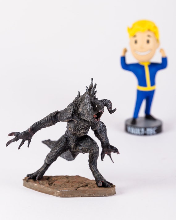 deathclaw figure