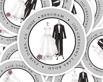 Personalized Couple Dress Form Round Address Label