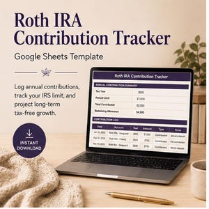 Può includere: Un modello Google Sheets per il monitoraggio dei contributi Roth IRA visualizzato sullo schermo di un computer portatile. L'interfaccia mostra un riepilogo dei contributi annuali e un registro dettagliato con colonne per data, conto, anno, importo, tipo e note.