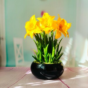 Daffodils in the pot,Polymer clay flower,Cold porcelain,Real touch bouquet,Home Decorations Spring Decor, Artificial Flowers Faux Plants