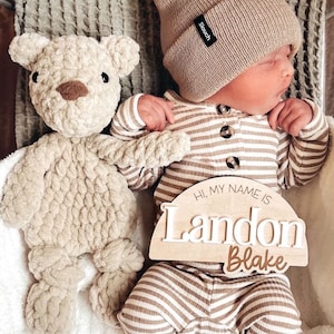 Personalized Baby Birth Announcement Sign | Hi My Name Is Sign | Custom Newborn Name Sign | Baby Shower Gift | Hospital Photo Prop
