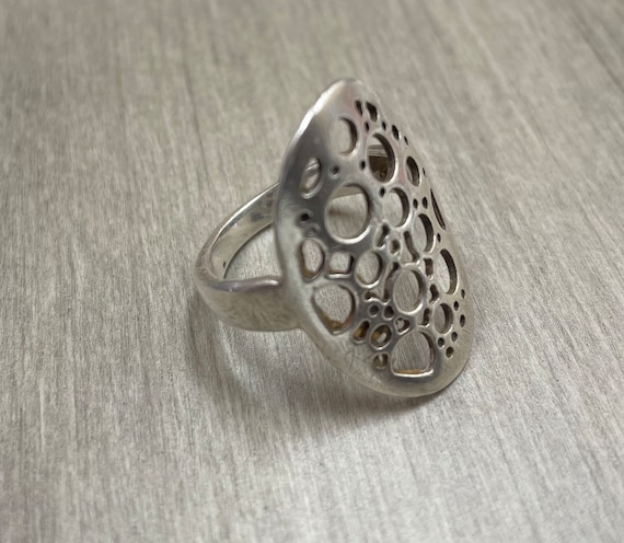 Sterling Silver Cutout Statement Ring - Size 7.5 - image 2