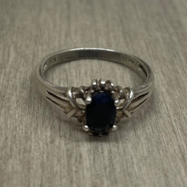 Sterling silver dark blue lab created sapphire size 10 1/2.