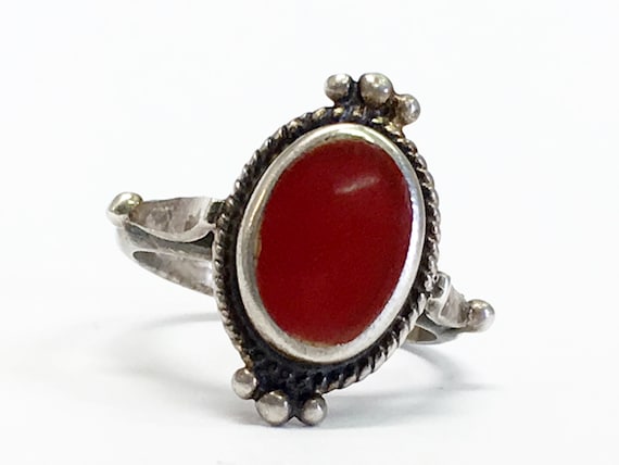 Excellent Sterling Silver Coral Ring SZ 6 - image 1