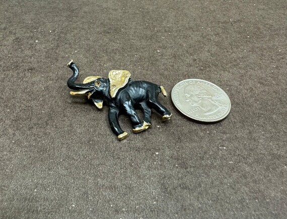 Black elephant brooch / pin .#2782SB.Free shippin… - image 3