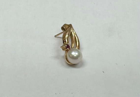 Vintage mid century 14k gold pearl & ruby stud ea… - image 4