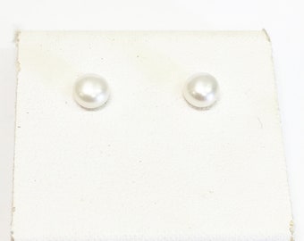 Gorgeous 10k Yellow Gold Pearl Stud Earrings     (#-0126)