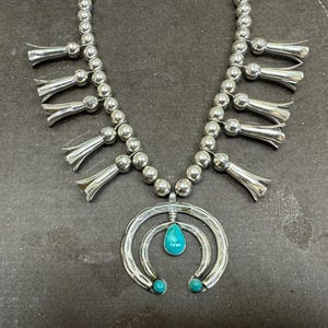 Liberty Bell One Of A Kind Vintage Native American Navajo Turquoise Sterling Silver Necklace Liberty Bell One Of A Kind Vintage Native American Navajo Turquoise Sterling Silver Necklace