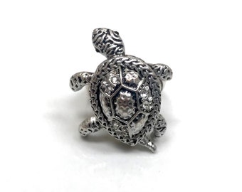 Big turtle ring with elastic band fit sizes 7-11.#2654T1