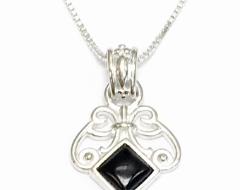 Excellent Sterling Silver Necklace w/ Black Onyx Pendant