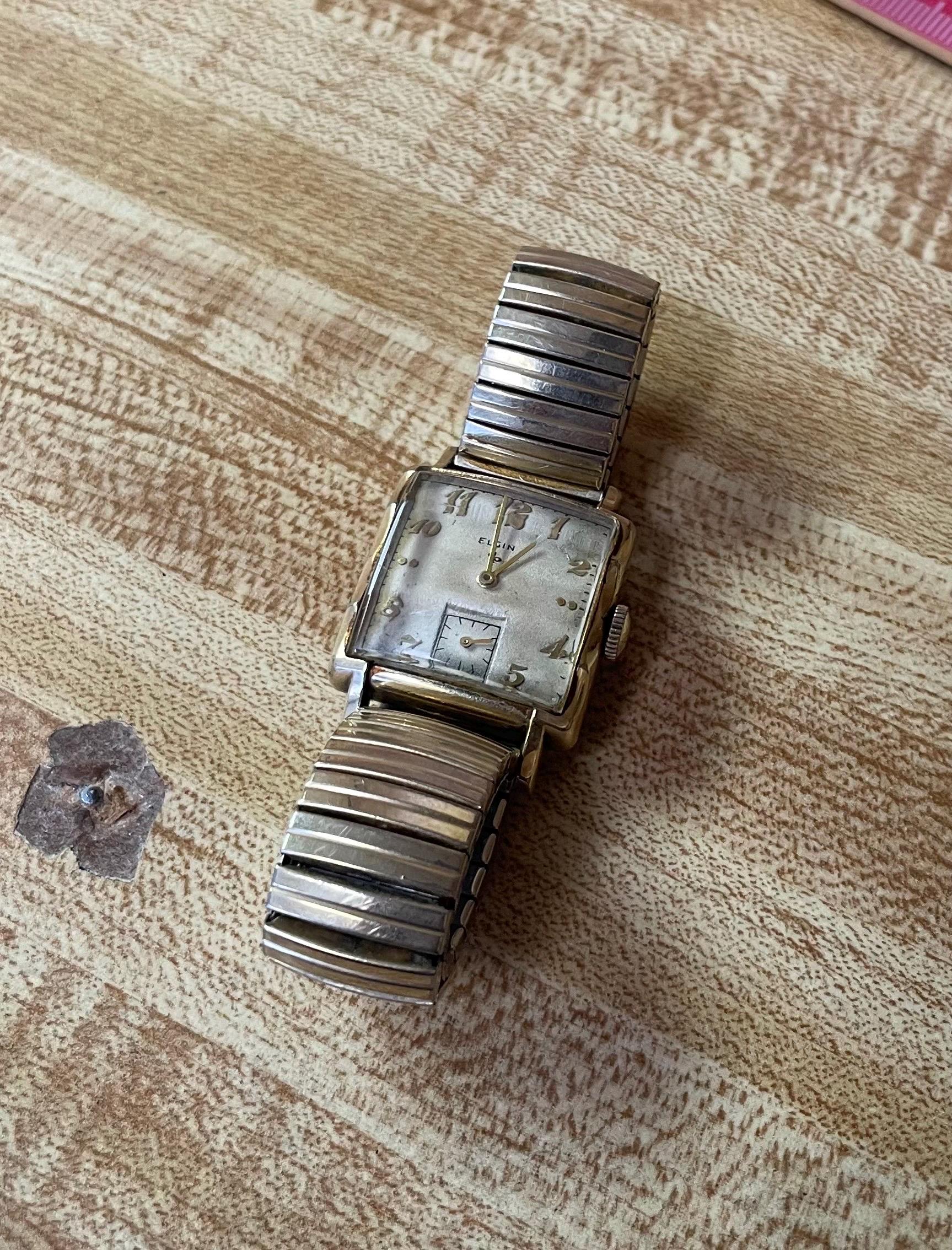 Vintage 1951 Rolled Gold Elgin Deluxe Men