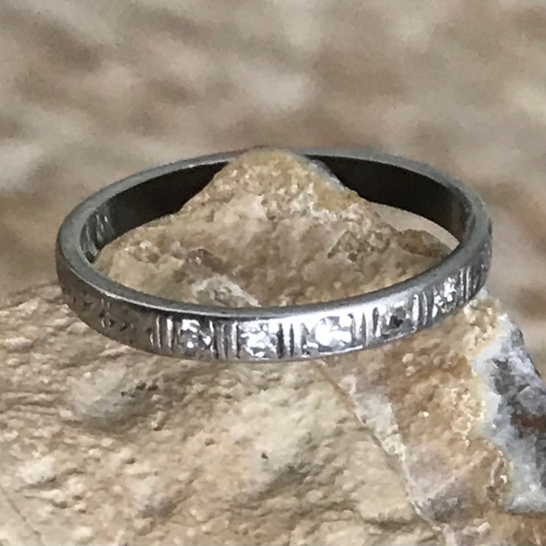 Vintage Art Deco 1950s Platinum Wedding band 2mm” with 5 little diamonds.#3078T2.FREE SHIPPING!!!!
