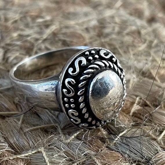Sterling silver polished Celtic ring (#-0602 T2. … - image 1