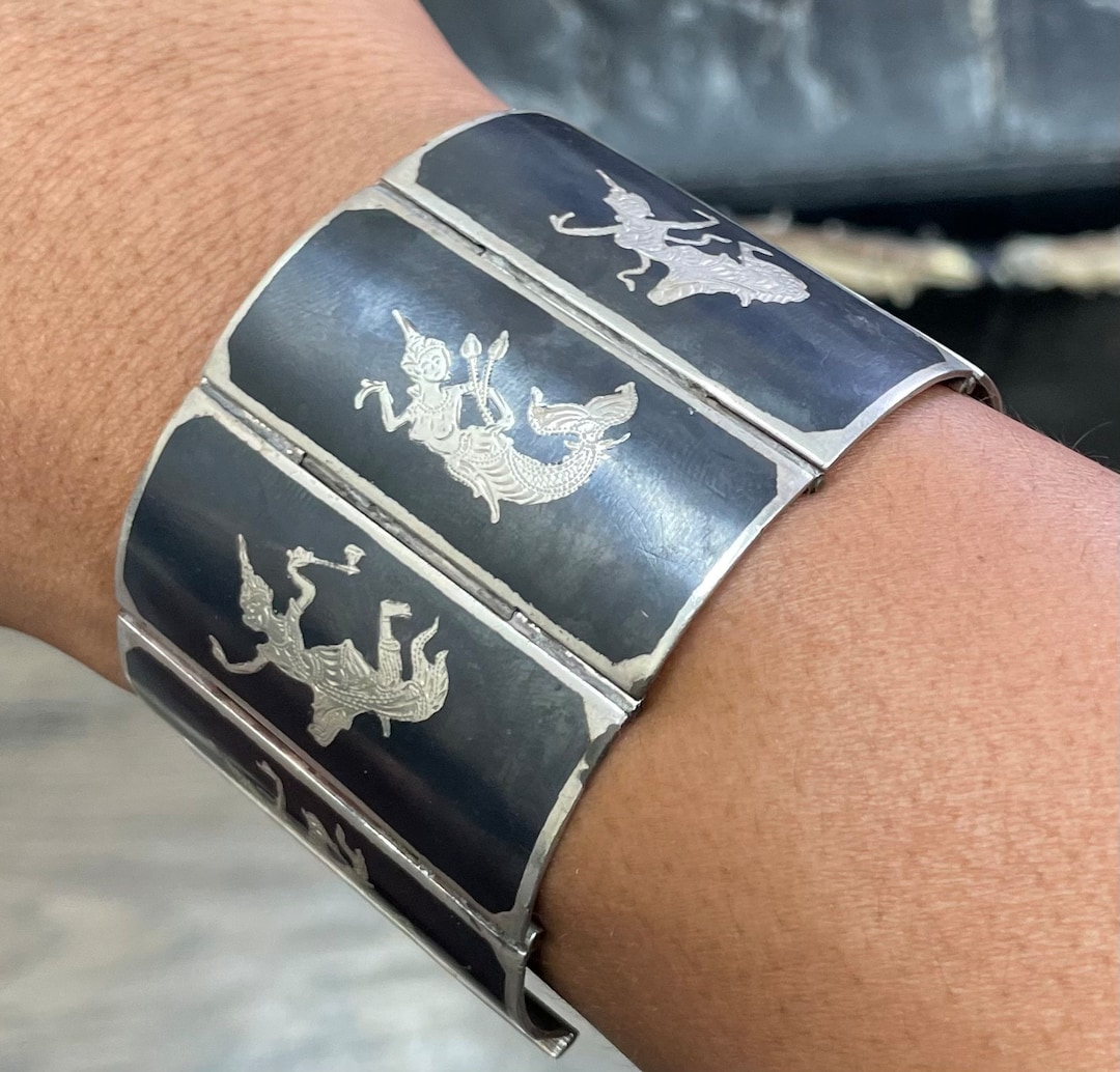 し*く様 ら*ろ様 なとり 行進Silver Bracelet & ステッカーセ Vintage Siam Silver Niello Dancer Panel Bracelet - Etsy