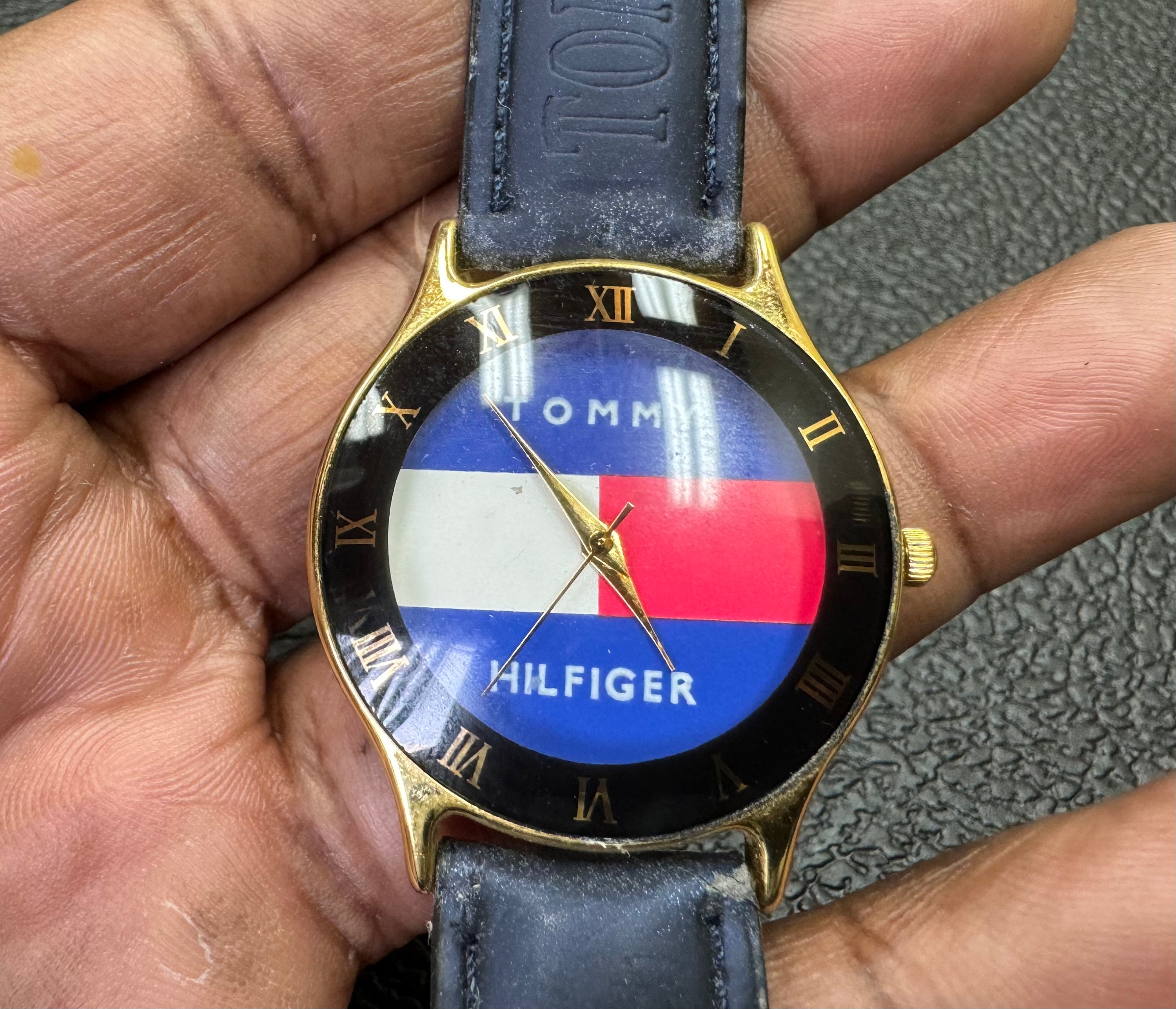 Tommy Hilfiger Red and Blue Leather Strap Watch Vintage Vintage Tommy Hilfiger Quartz Watch Red white blue rare  main image 2