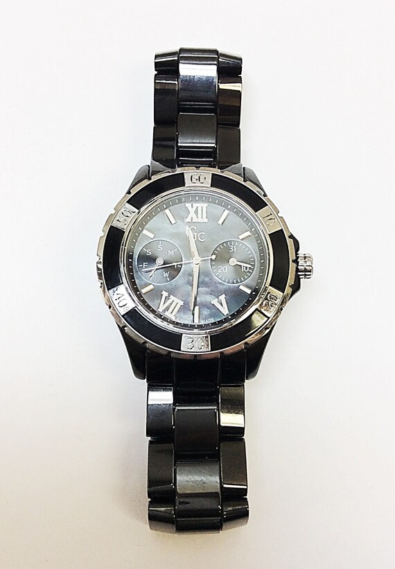 Guess collection watch - Gem Guess collection watch - Gem