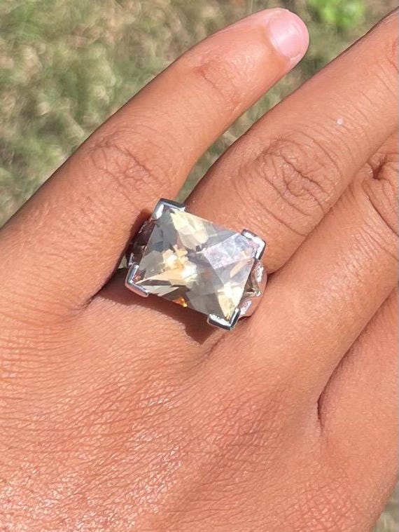 Large Clear Emerald-Cut Statement Ring – Size 10.… - image 2