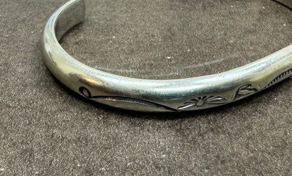 Navajo sterling silver cuff bracelet with stampin… - image 9