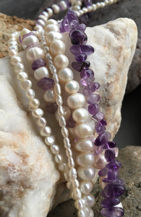 Gorgeous Synthetic Pearl and Purple stone Necklace - image 3