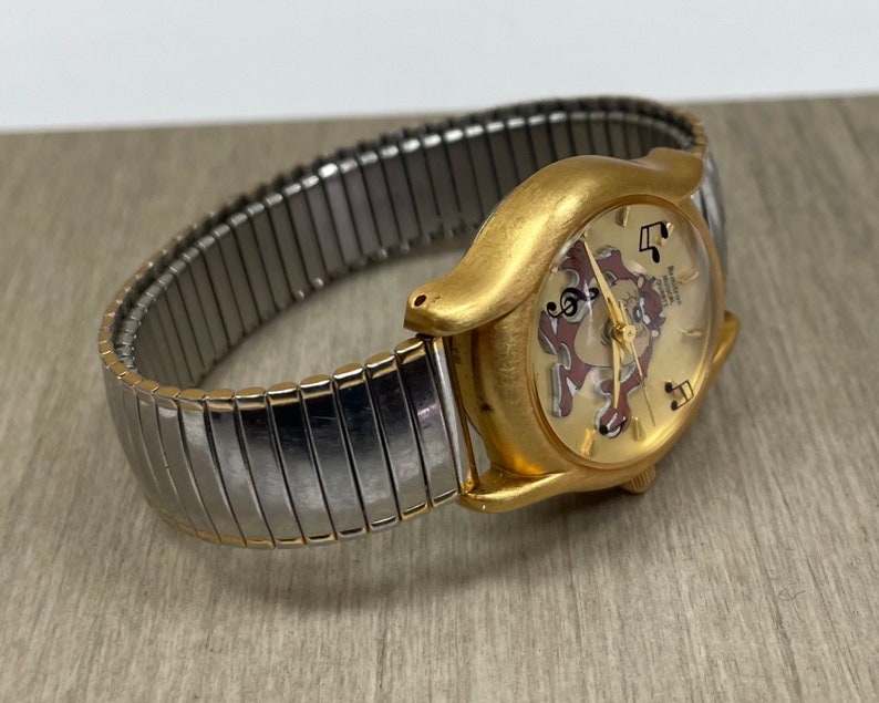 Devilious Watch Tasmania Devil Disney 1987 Armitron Musical Quartz Watch Collectible ...
