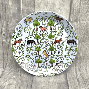 New / horse/ plate/ green/ dinner plates/ Enchanted ponies print/ kitchenware/ childrens plates/ horse gifts/ Christmas gifts/ pony gifts