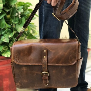Personalized Leather Camera Bag - Stylish & Functional Photography Messenger, Extra Side Pockets, New Year Gift, Travel Gear