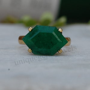 Hexagon Shape Green Emerald 925 Sterling Silver Ring,18K Rose Gold, 18K Yellow Gold Natural Raw Emerald Ring, Statement Ring, Zodiac Jewelry
