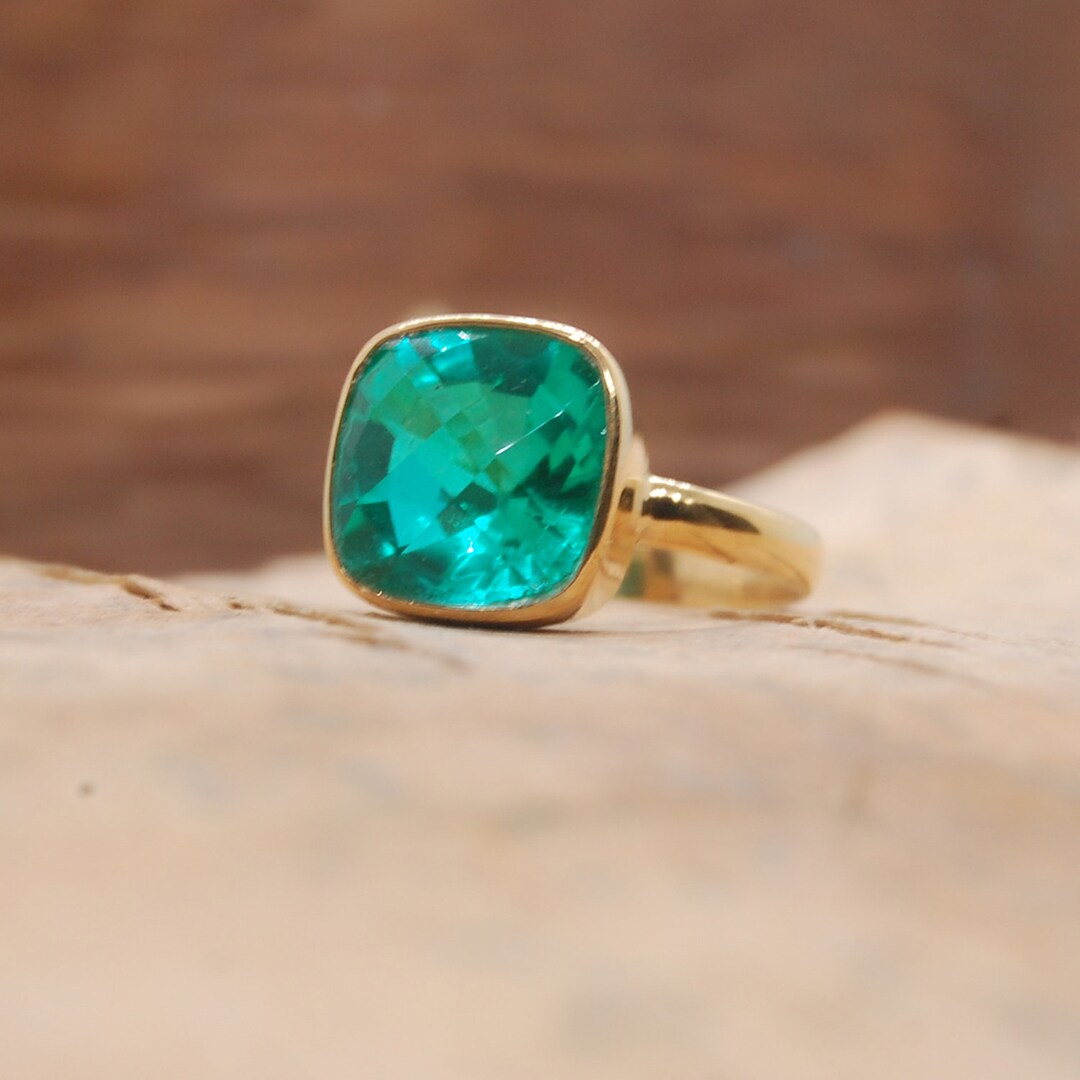 HIMALYA Mondstein Anhänger - 925 Sterling Silber Rosenschliff Charm