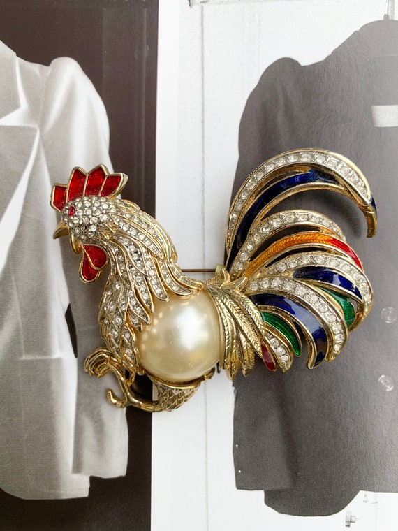 Fun Rhinestone Rooster Brooch Pin - Trendy Statement Jewelry For Men, Women & Kids