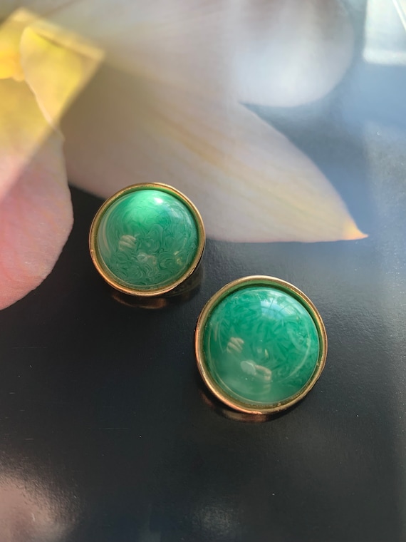 Vintage KJL Jade color and Gold Earrings - classi… - image 5