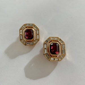 RARE Oscar de la Renta Geometric earrings with white rhinestones and pink/purple middle by an Iconic American Jewelry Designer Statement
