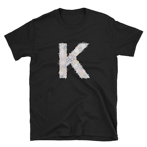 Nature Floral Monogram Letter K, camiseta, roupas para adultos, designs de camisas, ideias para presentes