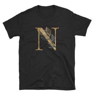 Camiseta floral dourada com letra N, roupas unissex para adultos, designs de camisas, ideias para presentes