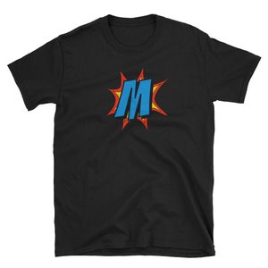 Camisa de super-herói em quadrinhos com letra M personalizada, camiseta, roupas para adultos, designs de camisas, ideias para presentes