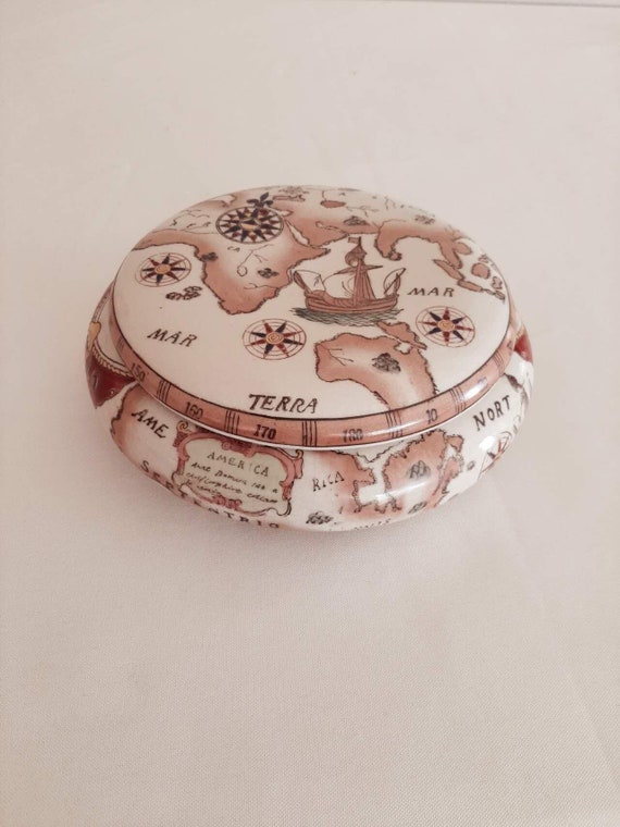 Porcelain Ceramic Round Painted Worldmap Trinket Box