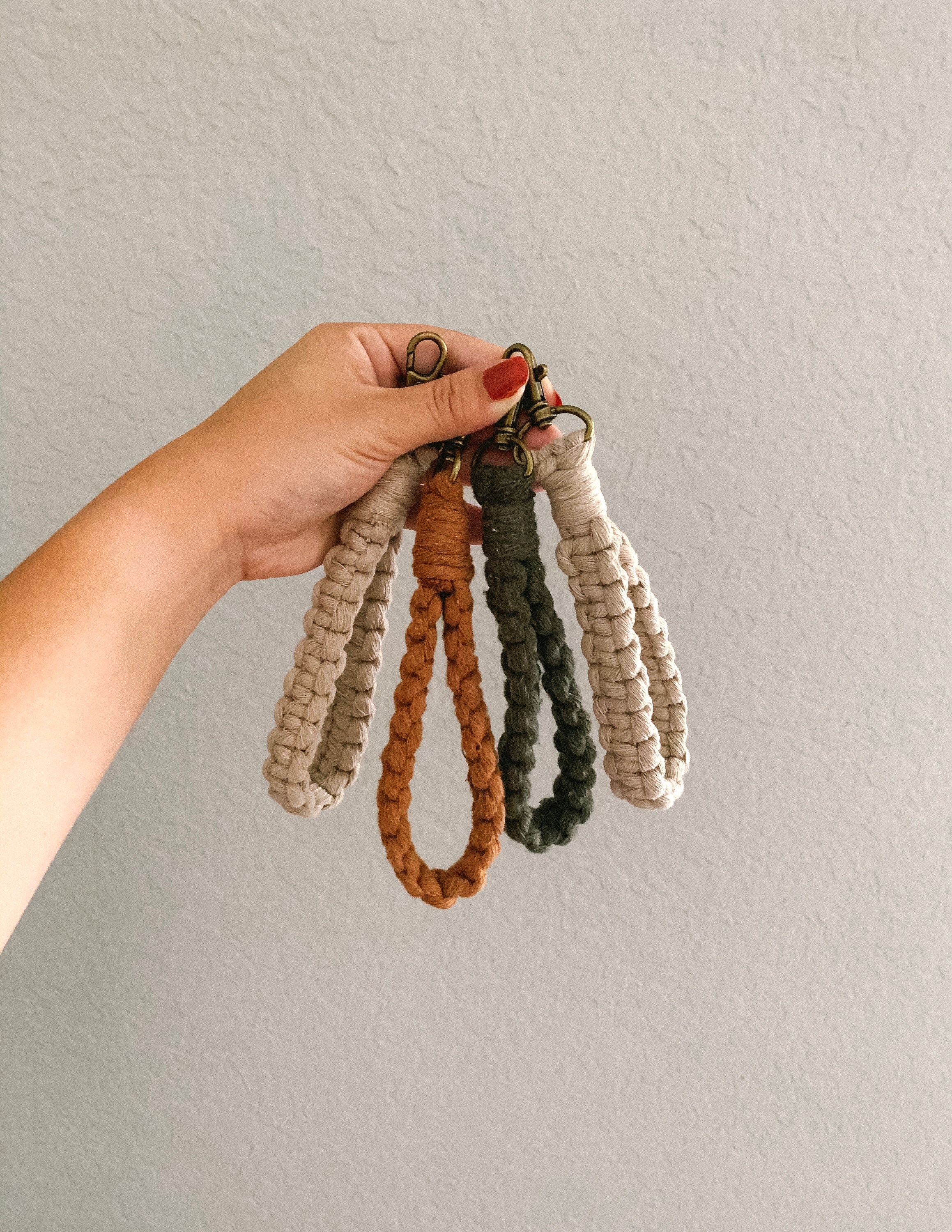Macramé Wristlet Keychains - Macramé Wristlet - Macramé Keychain - Mi…