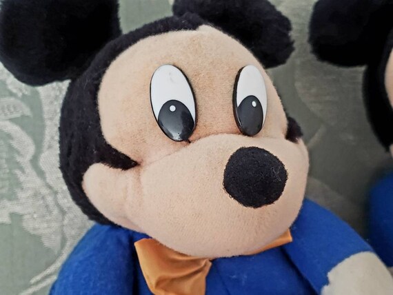 Mickey slippers store