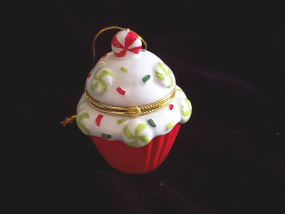 bunny brown cupcake trinket box bunny brown cupcake trinket box